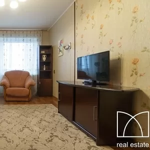 2-комнатная квартира с ремонтом,  ул.Космонавтов,  магазин «Молодёжный»