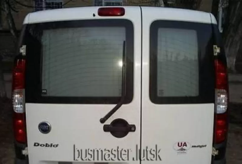 Fiat Doblo автоскло,  бокове,  заднє,  форточки 3