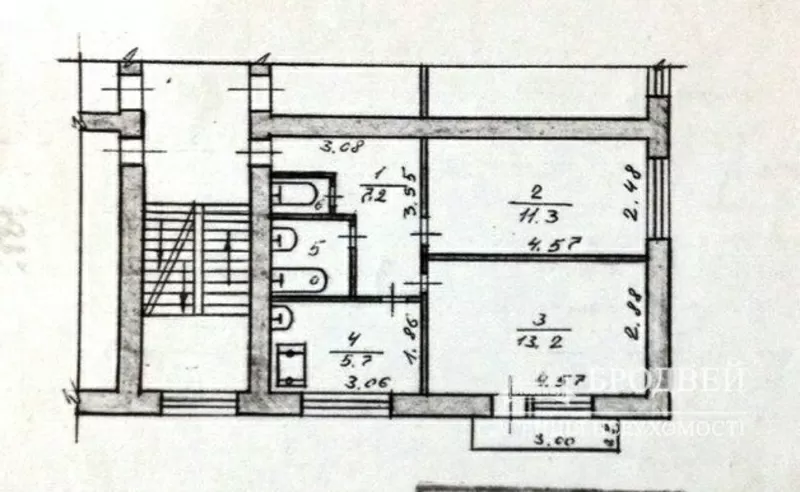 2 комнатная квартира 2/4 кирп. в р-не ул. Любечская 5